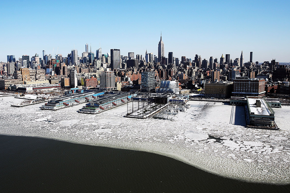 Snowing In How Its Icy Nyc