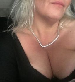 Spanish Perverted Kinky Woman Seeking Man In Montreal