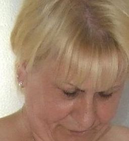 Spanish Blond Fling Woman Seeking Man